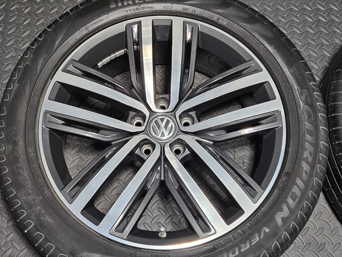 ◆希少/美品◆VW(フォルクスワーゲン) ティグアン(AD1) 純正オプション Auckland(オークランド) 19インチ PCD112 7J+43 ピレリ 235/50R19 _画像4