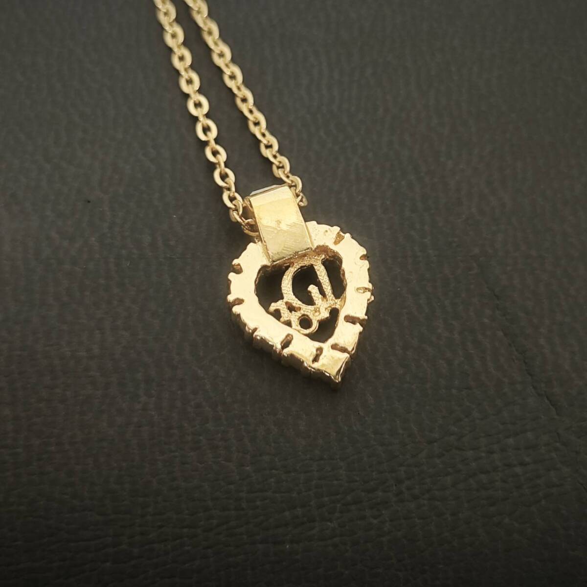 Dior ディオール　ネックレス　ゴールド　ラインストーン　