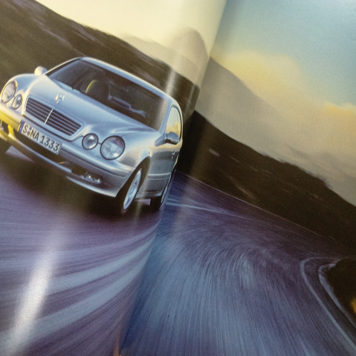 Mercedes-Benz CLK 本国希少カタログ 2000年当時物 53ページ厚口版　_画像5