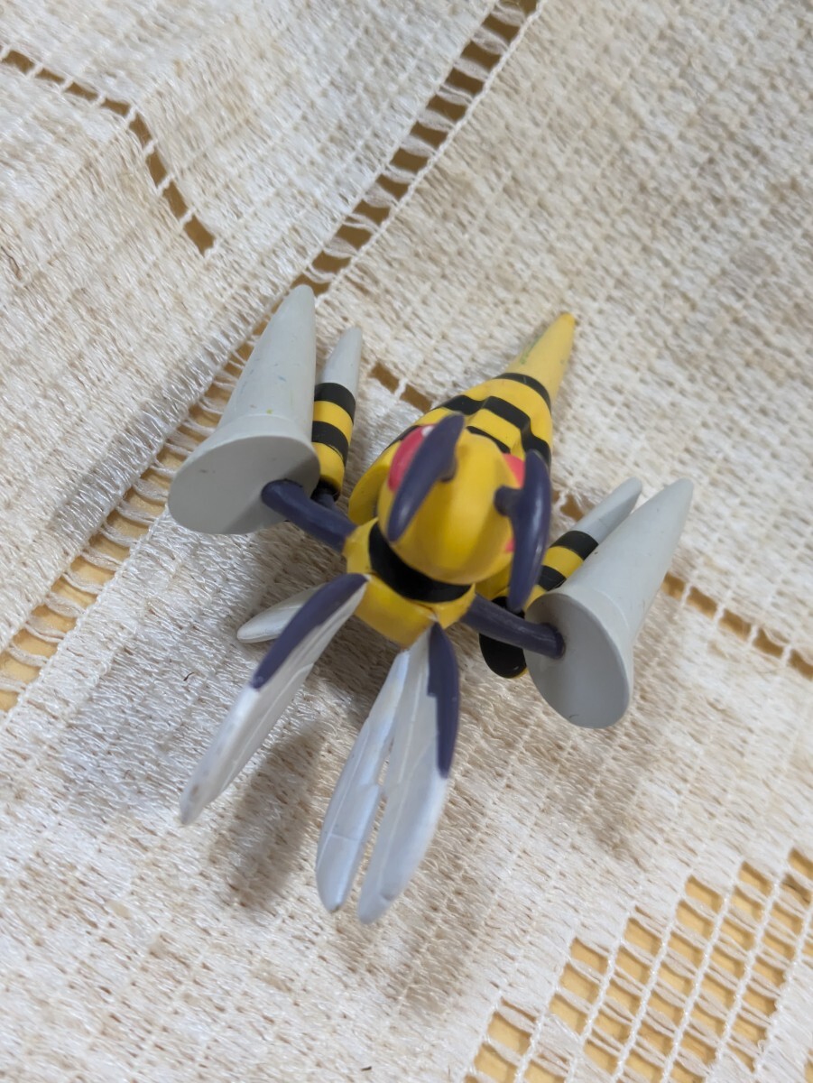 希少★ポケモン　モンコレ　ミニフィギュア　メガスピアー_画像3