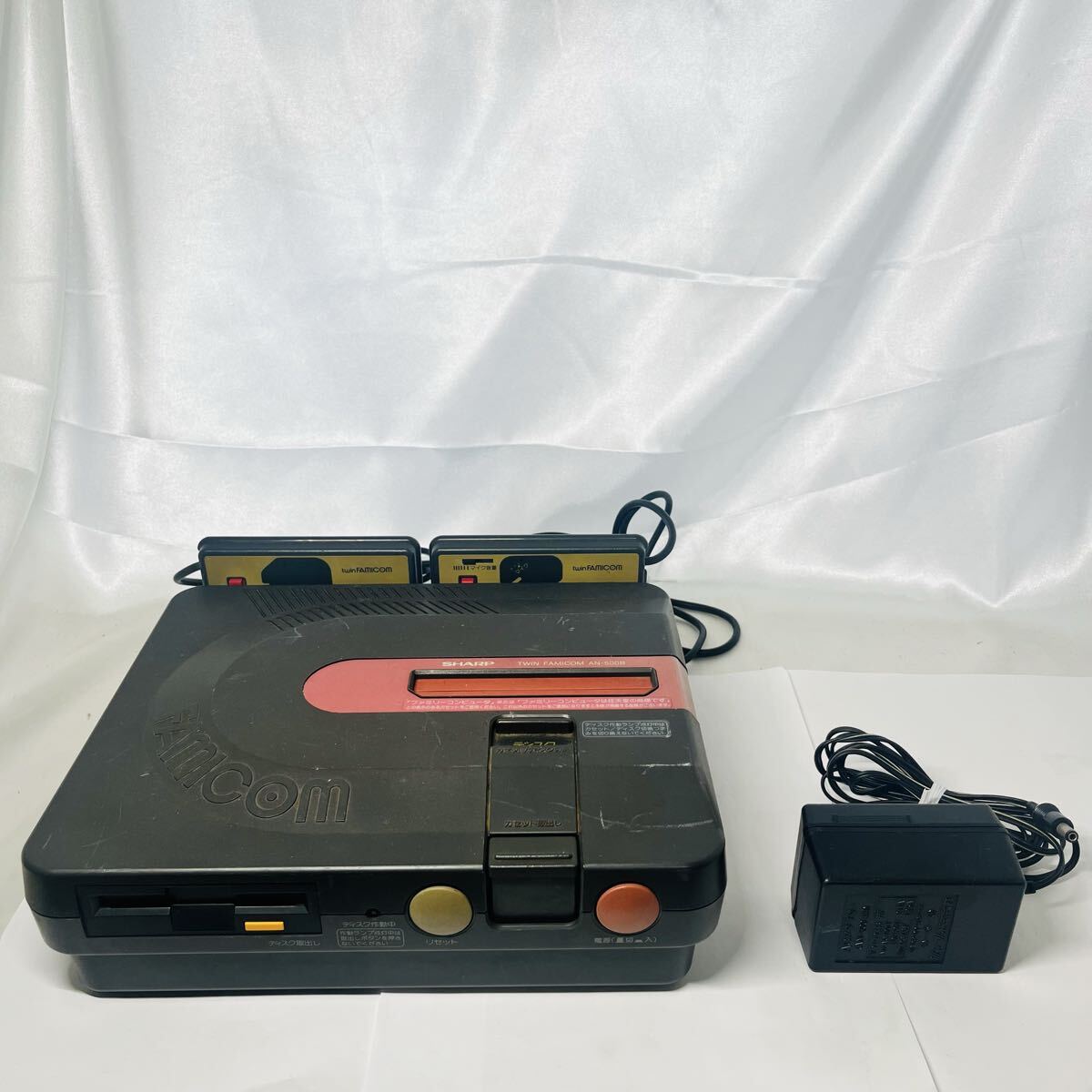 ★1円～ ジャンク 動作未確認 シャープ ツインファミコン AN-500B 黒 本体 SHARP TWIN FAMICOM FC _画像1