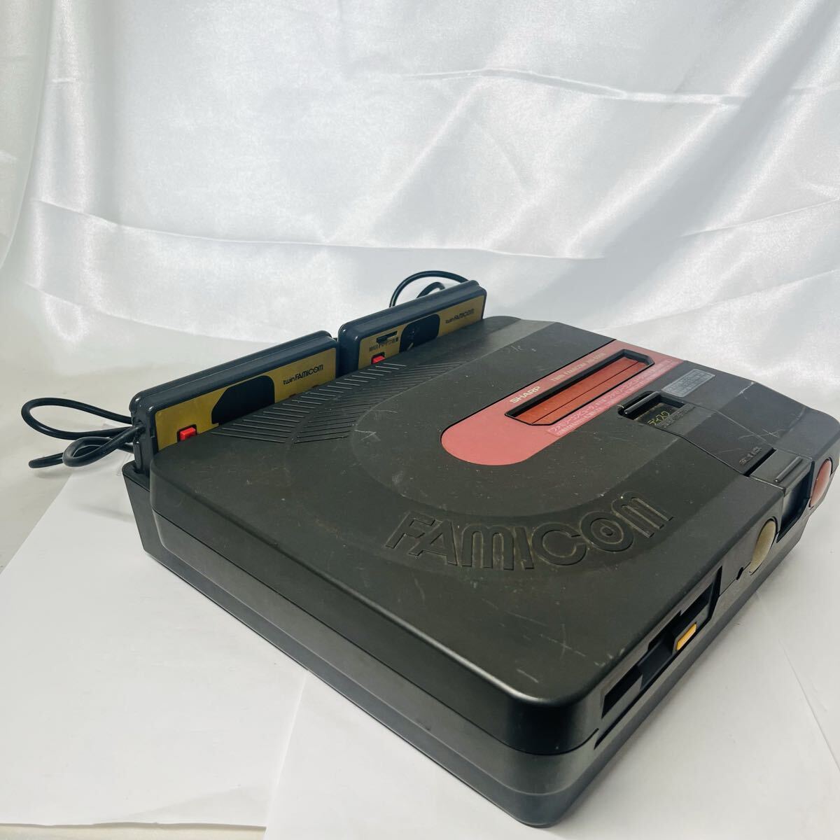 ★1円～ ジャンク 動作未確認 シャープ ツインファミコン AN-500B 黒 本体 SHARP TWIN FAMICOM FC _画像3