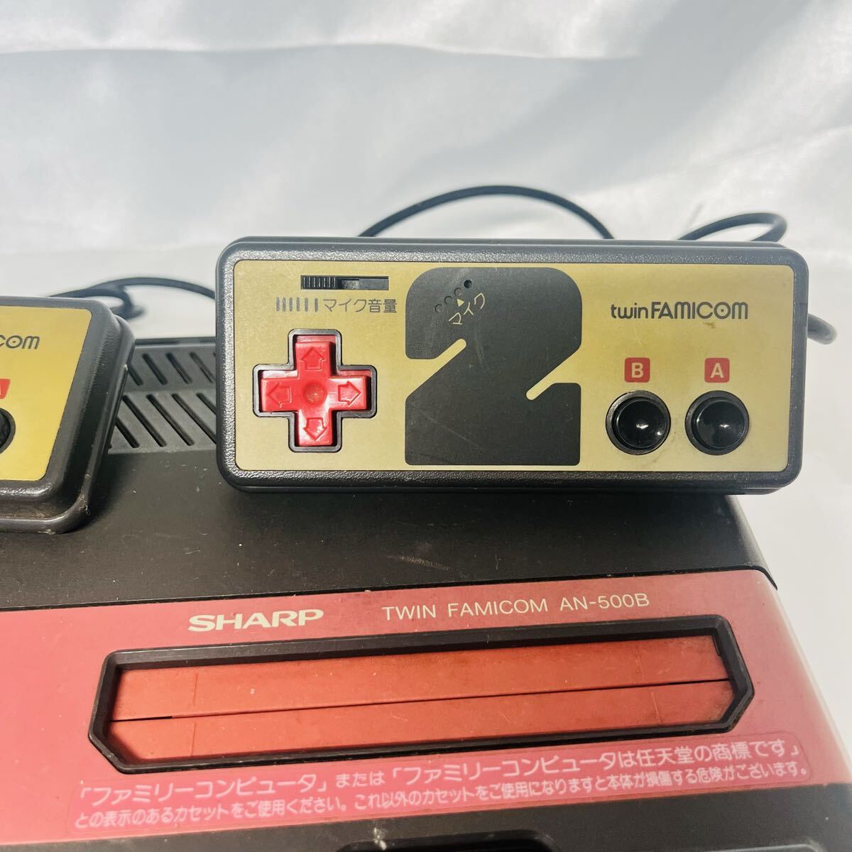 ★1円～ ジャンク 動作未確認 シャープ ツインファミコン AN-500B 黒 本体 SHARP TWIN FAMICOM FC _画像6