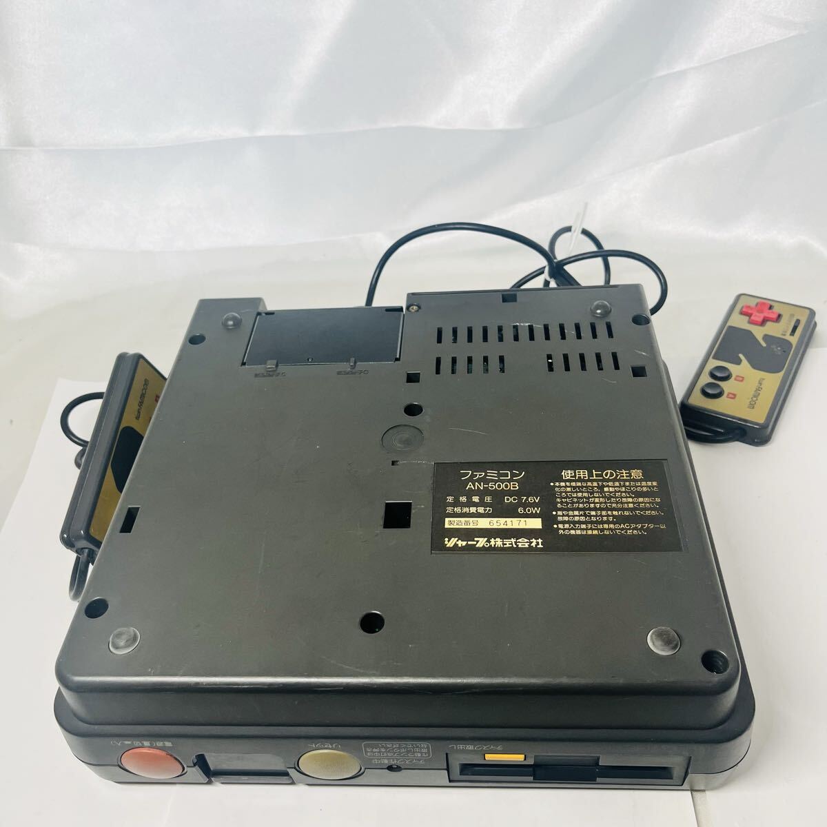 ★1円～ ジャンク 動作未確認 シャープ ツインファミコン AN-500B 黒 本体 SHARP TWIN FAMICOM FC _画像7