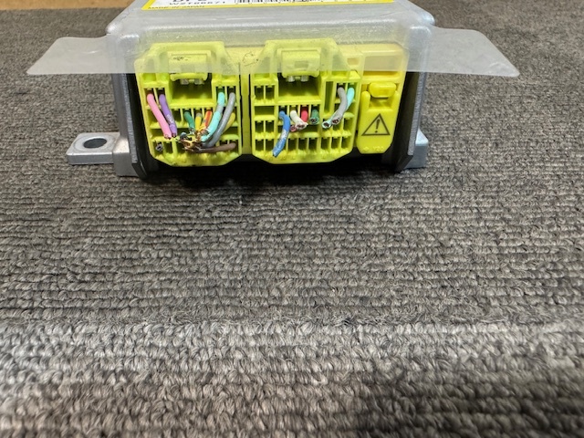 H82A トッポ 純正 未展開 エアバッグ コンピューター 8635A 173 W2T66671 ☆全国送料無料☆即決_画像2