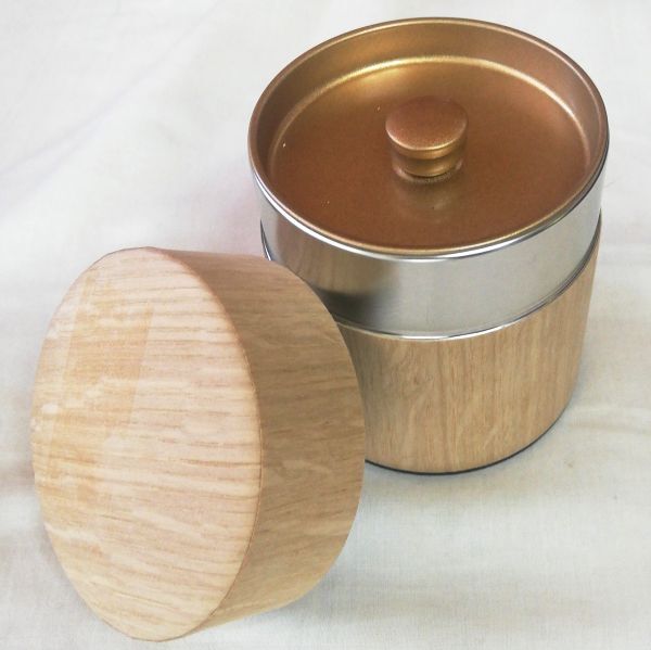 ☆★送料無料!!新品高級茶缶入りアロマキャンドル！木のNuku森缶 オーク 江東堂高橋製作所★☆_画像4