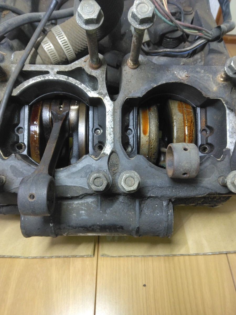 ヤマハ RZ250R エンジン　29L　腰下 ミッション??！