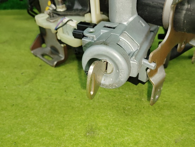 Mazda Bongo грузовик *SK82T H19 год * вал рулевого управления * с ключом * немедленная отправка