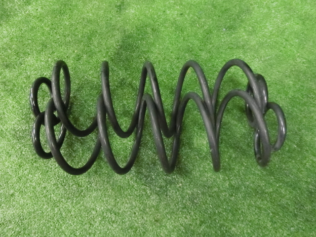 特価sale☆ プジョー 208 アリュールソエロPG・A9HN01 2015年・リアコイルスプリング・左右セット・即発送_画像4