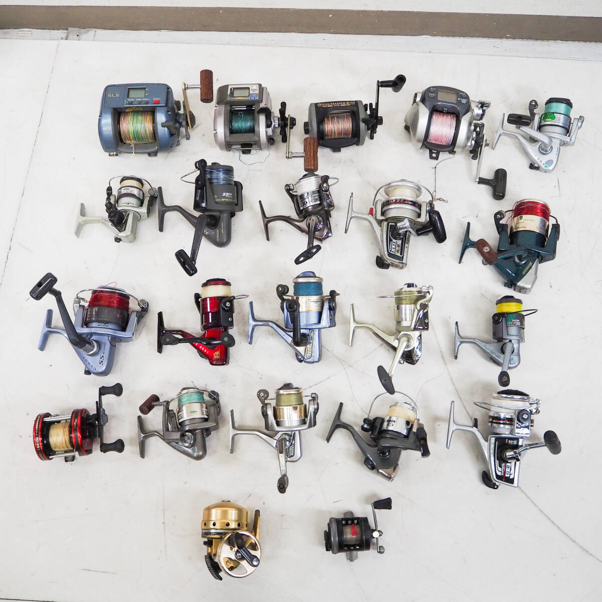 【ジャンク】リール 22点 大量セット スピニングリール ベイトリール シマノ ダイワ リョービ CYNOS SLS 船70 G-2 フィッシング 釣具 S1525