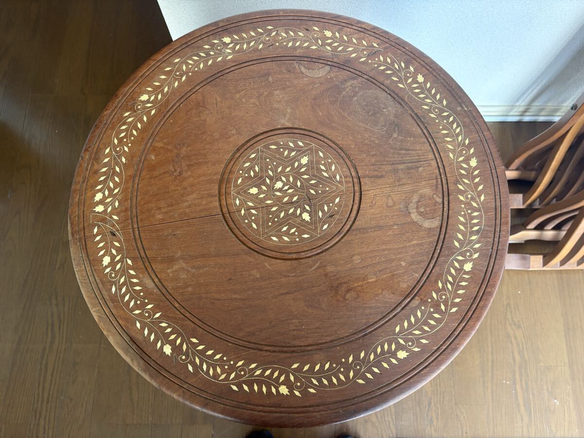 アンティーク 丸テーブル 木製 テーブル クラシック インテリア　折りたたみ可能　中古_画像3