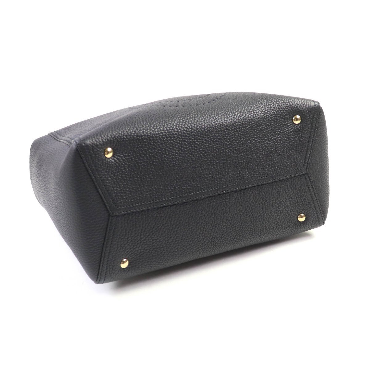  превосходный товар *Salvatore Ferragamo Salvatore Ferragamo 21 G714 MARTA NERO gun chi-ni дизайн машина f кожа большая сумка сумка для хранения есть 