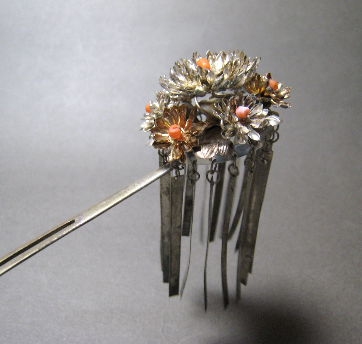 金　銀　花　彫金　珊瑚飾り　ビラビラ簪　日本髪　和装　髪飾り　アンティーク　かんざし_画像5