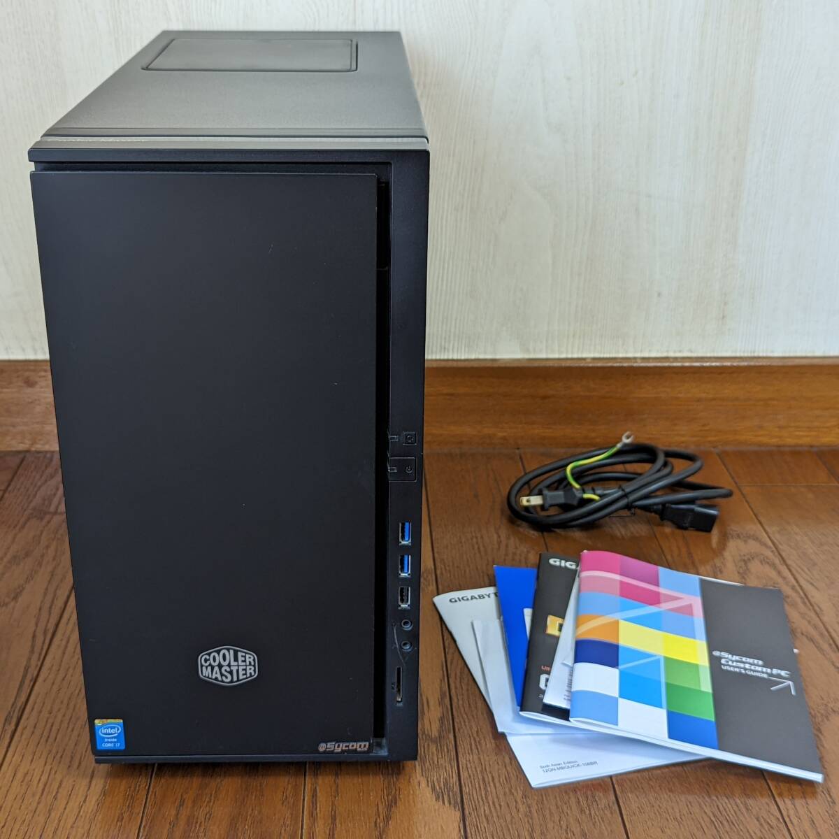 Sycomサイコム Corei7 4770s 3.10GHz GIGABYTE B85M 8GB HDD 1TB DVD Corsair RM650 650W/80PLUS GOLD CoolerMaster Silencio 352 ジャンク