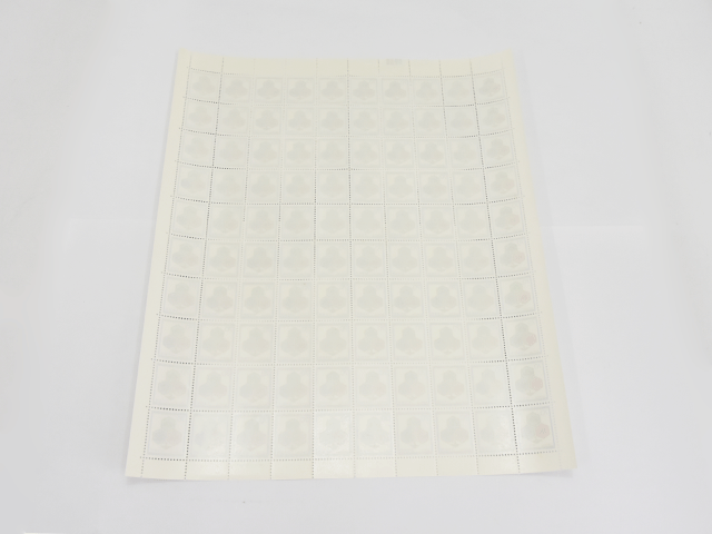 未使用品　日本切手 慶弔切手　慶事用　松竹梅　70円　100枚　1シート　７．０００円分_画像3