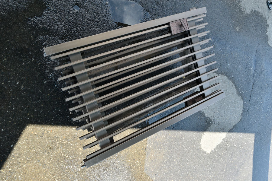 FF01 門扉 両開き 2枚 支柱1本無し ジャンク 引き取り大歓迎_画像3