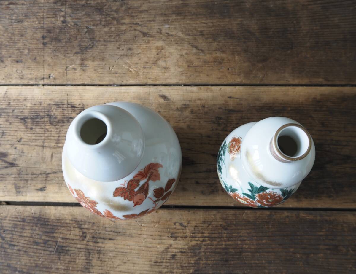 【OAN】 九谷 銘有 色絵 徳利 2種2客セット 骨董 古美術 古道具 民藝 古民藝 茶道具 懐石 古玩 古九谷 赤絵 酒器 在銘 I25923_画像3