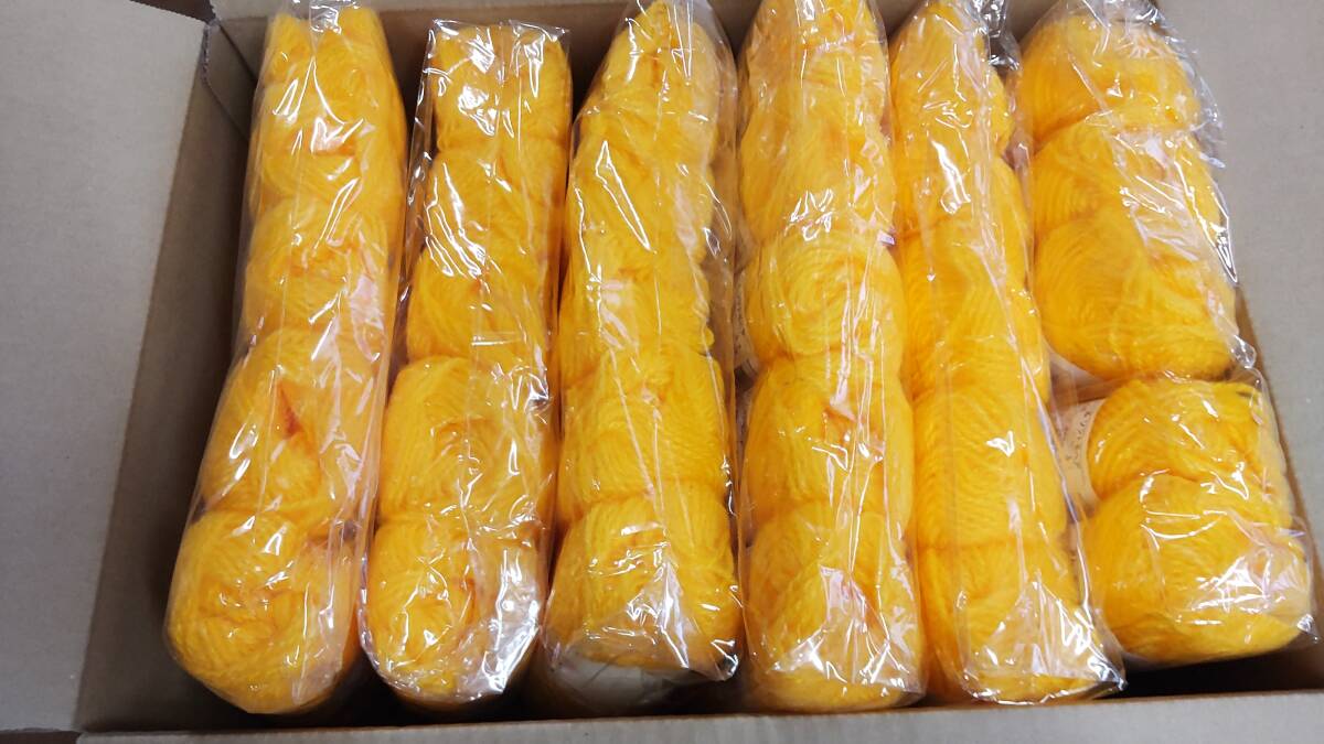 152 糸 ◆　毛糸60玉 (10玉×6袋) キイロ(黄色)　アクリル100% イエロー (注)　◆　編み物などに _画像4