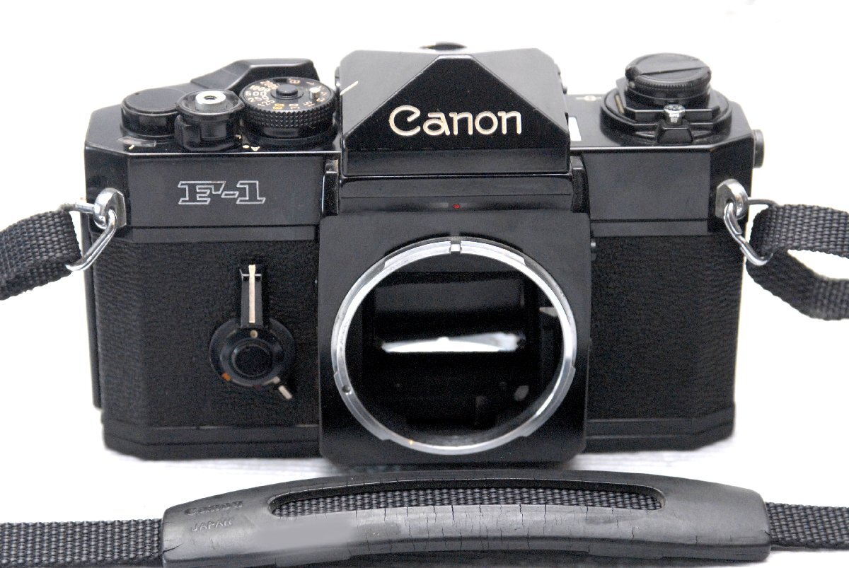 Canon キャノン 最高峰 高級一眼レフカメラ F-1 ボディ (后期型) 希少な作動品（腐食なし）