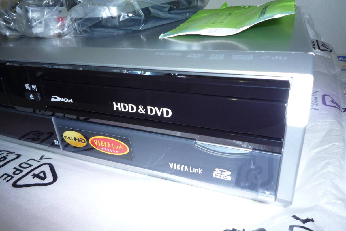 未使用保管品　パナソニック　DMR-XP21V　HDD ＆ VHS ＆ DVD　付屬品有