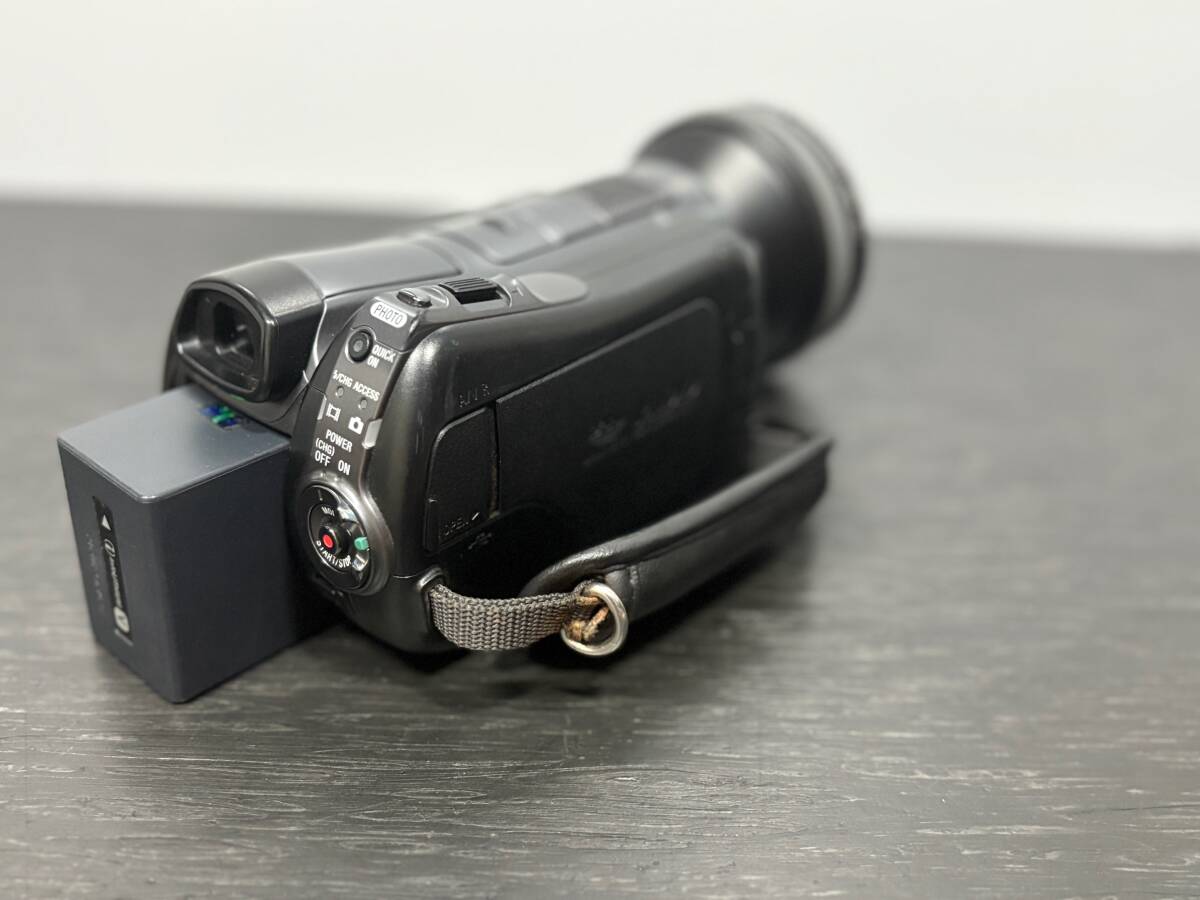 15-73 ● SONY HDR-SR12 08年制