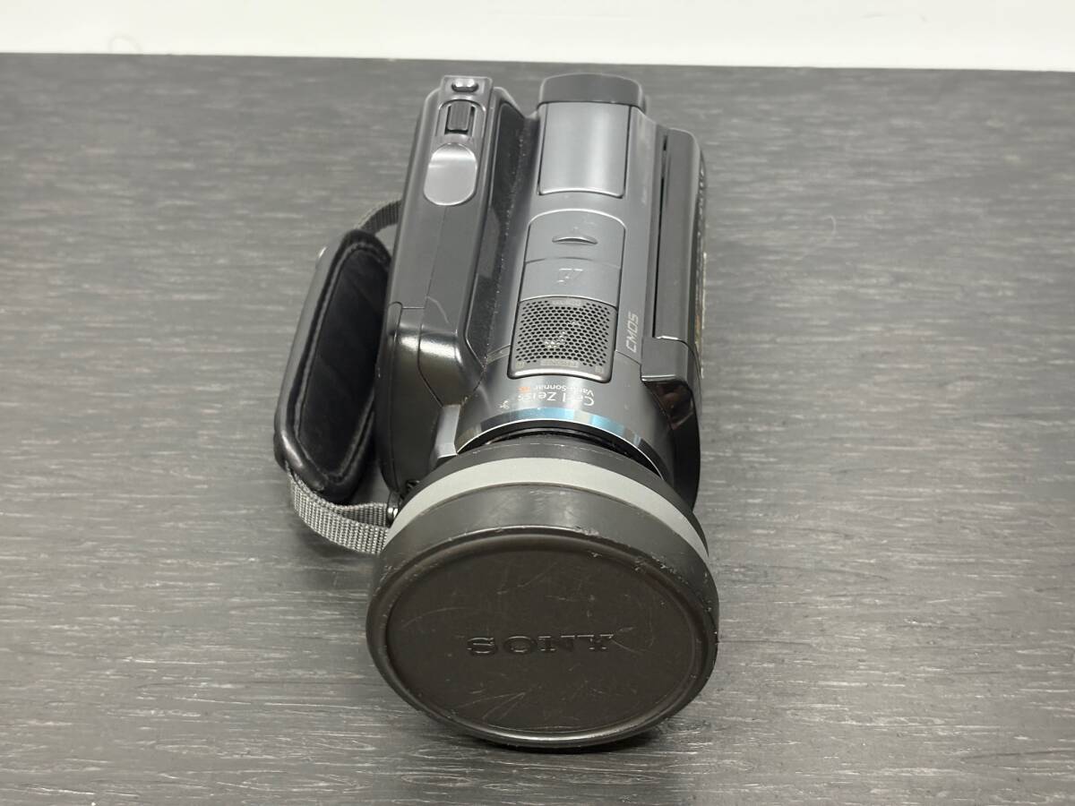 15-73 ● SONY HDR-SR12 08年制