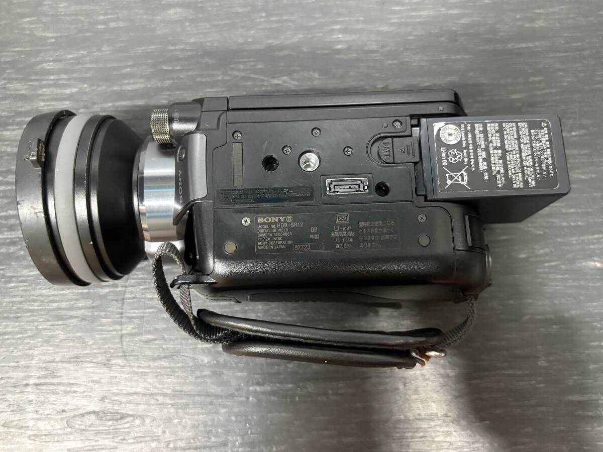 15-73 ● SONY HDR-SR12 08年制