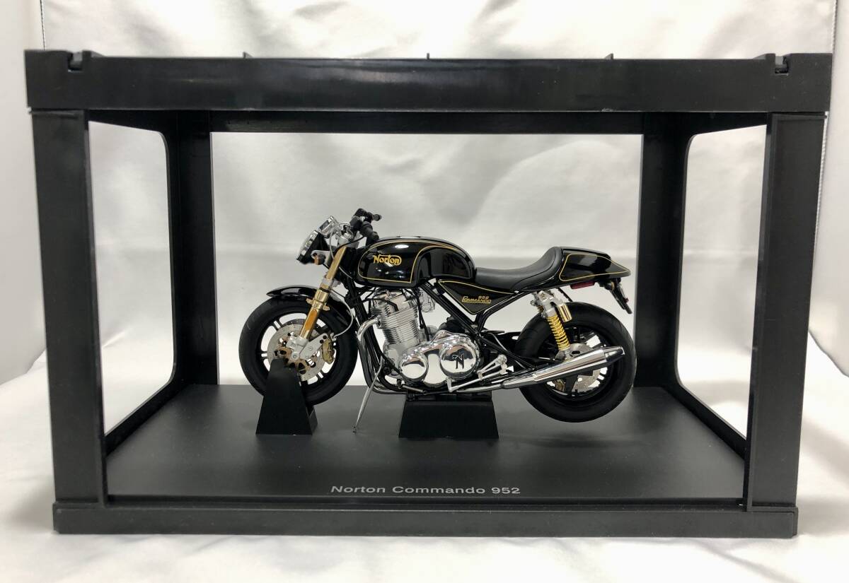 激レア 1/12 AUTOart ノートン コマンド 952 ジョン・プレイヤー 激レア 1/12 AUTOart ノートン コマンド 952 ジョン・プレイヤー