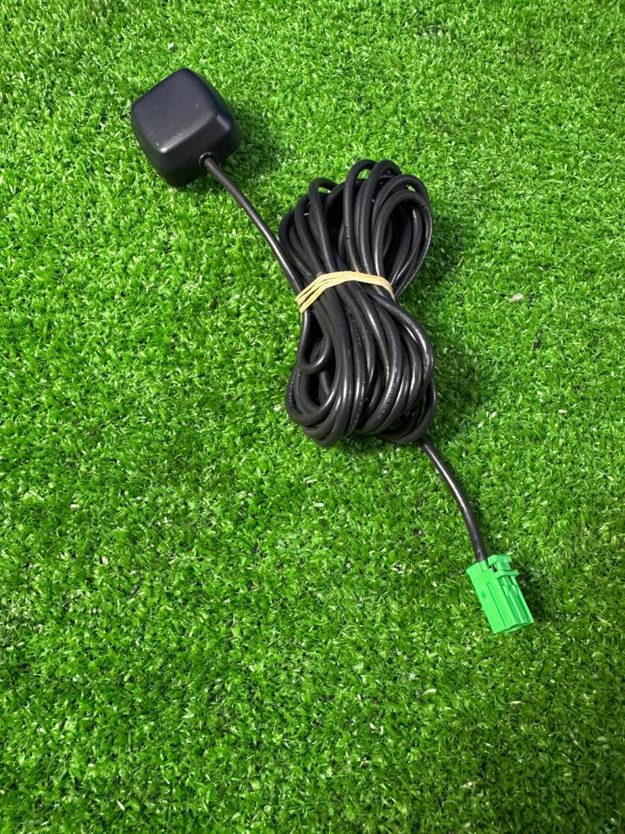 ZT-5760] アルパイン バックカメラ HCE-C900(W)＋マイク＋アンテナ＋GPS トヨタ アクア NHP10