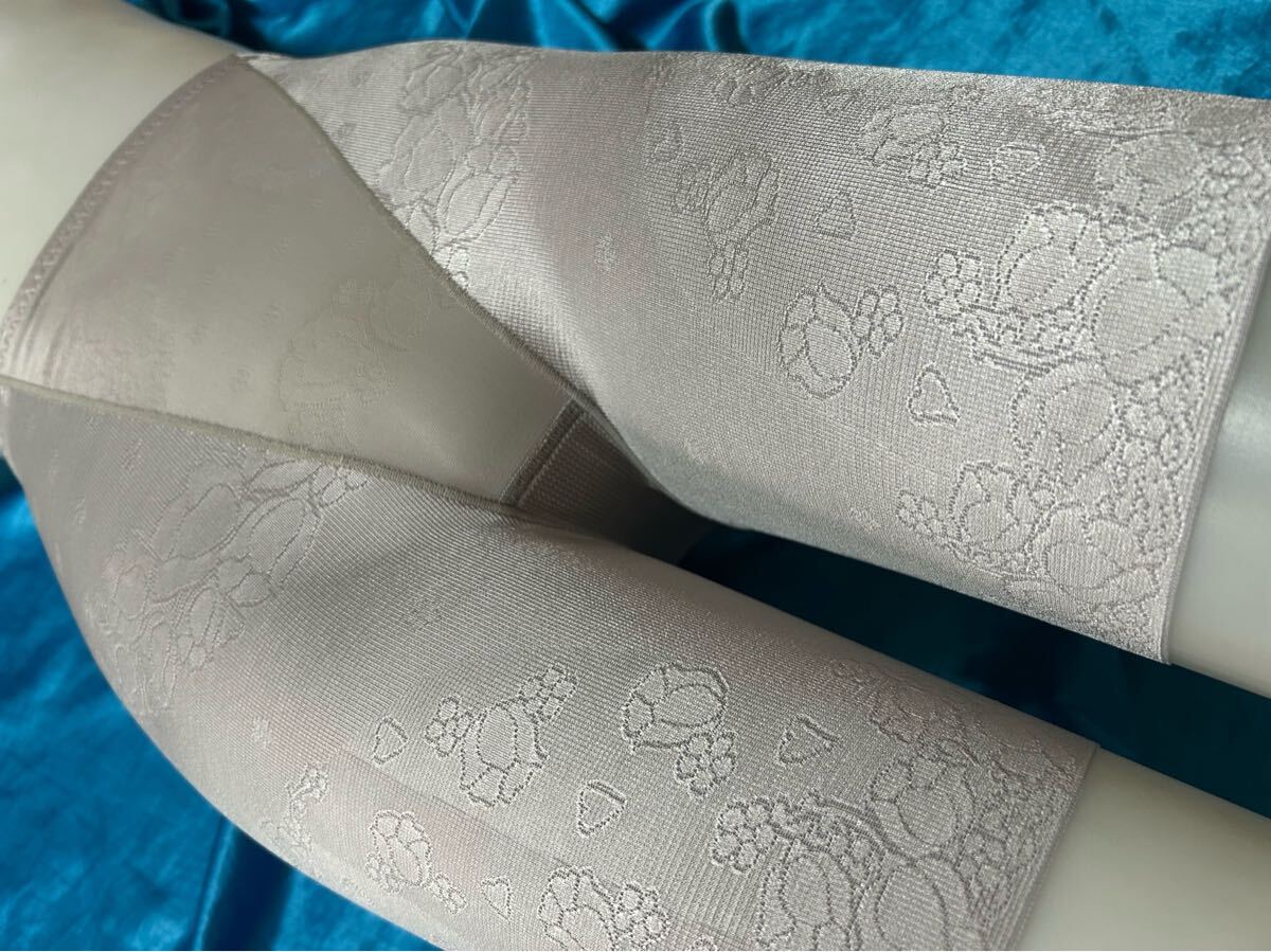 58☆美品 補(bǔ)正 ワコール ガードル wing 光沢ツルツル グレー☆