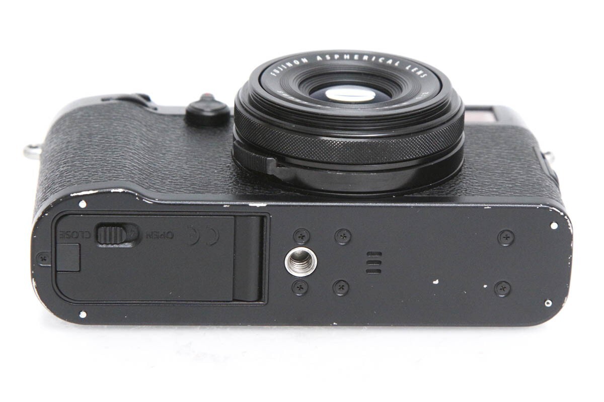 【全額返金保証】并品｜富士フイルム FUJIFILM X100F [ブラック] CA01-R2552-3Y2A