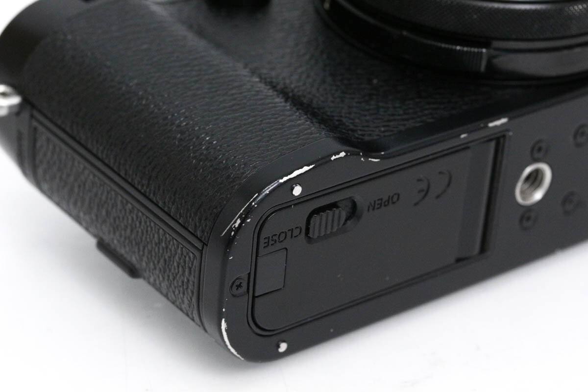 【全額返金保証】并品｜富士フイルム FUJIFILM X100F [ブラック] CA01-R2552-3Y2A