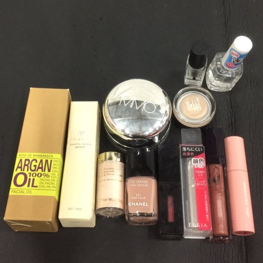 シャネル LE VERNIS ネイルカラー 521 ROSE CACHE 含む フェイシャルオイル 口紅 アイシャドウ 等 化粧品 まとめ_画像1
