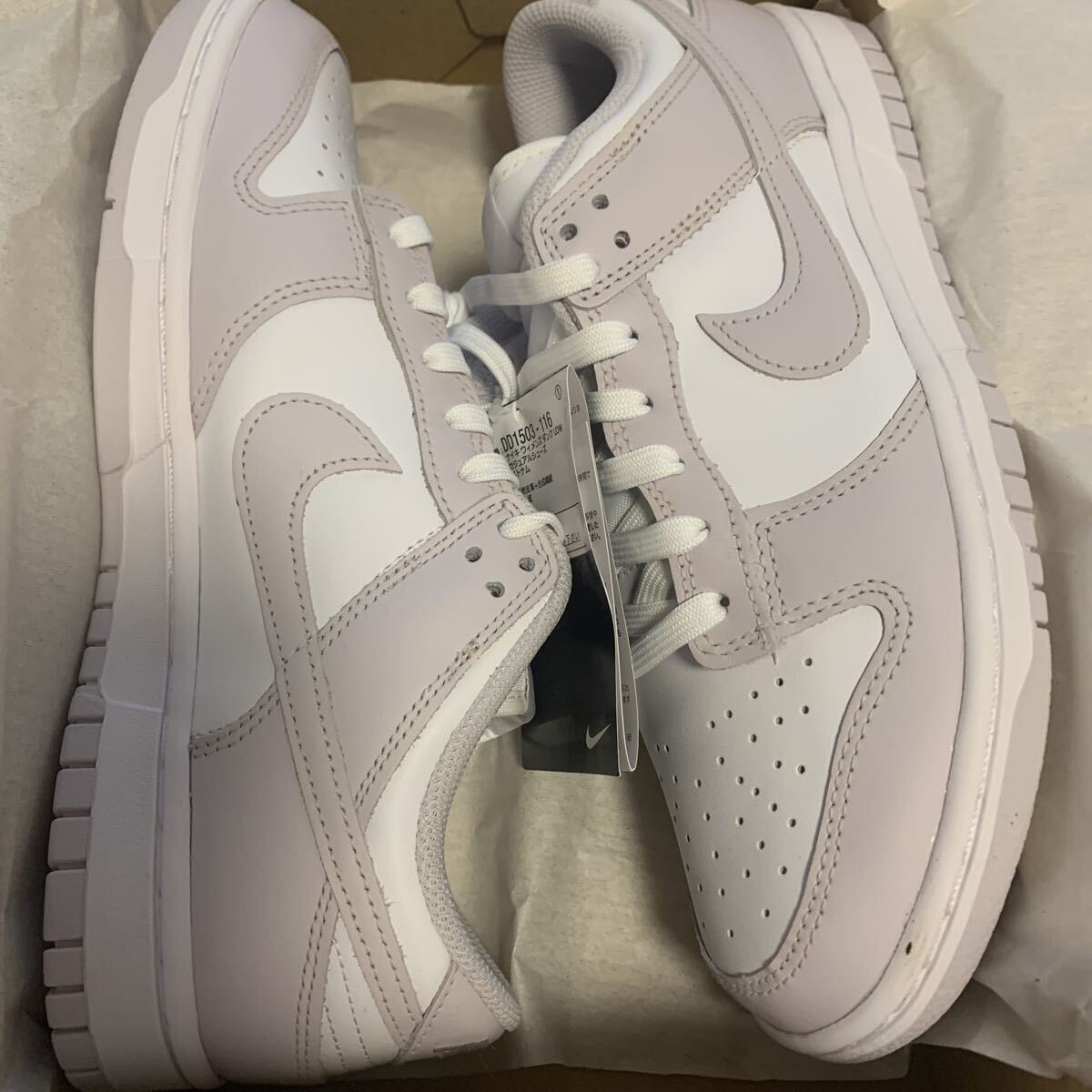 NIKEWMNS DUNK LOW “LIGHT VIOLET DD1503-116 (ホワイト/ライトバイオレット)25.5センチ新品未試着ナイキウィメンズダンクLOW ナイキ_画像1