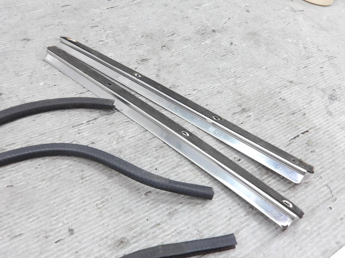 H3年 ホンダ ビート PP1 ドア 開口部 フロント ウィンド 側面 ゴム　モール レール /14【7-19792】91652_画像3