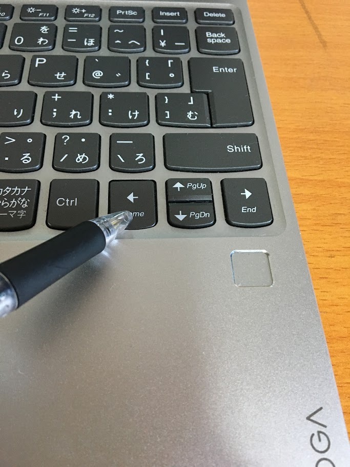 Lenovo YOGA 720 12.5インチフルHD(1920 x 1080) 液晶?Core i3-7100U?120GB SSD搭載 windows11