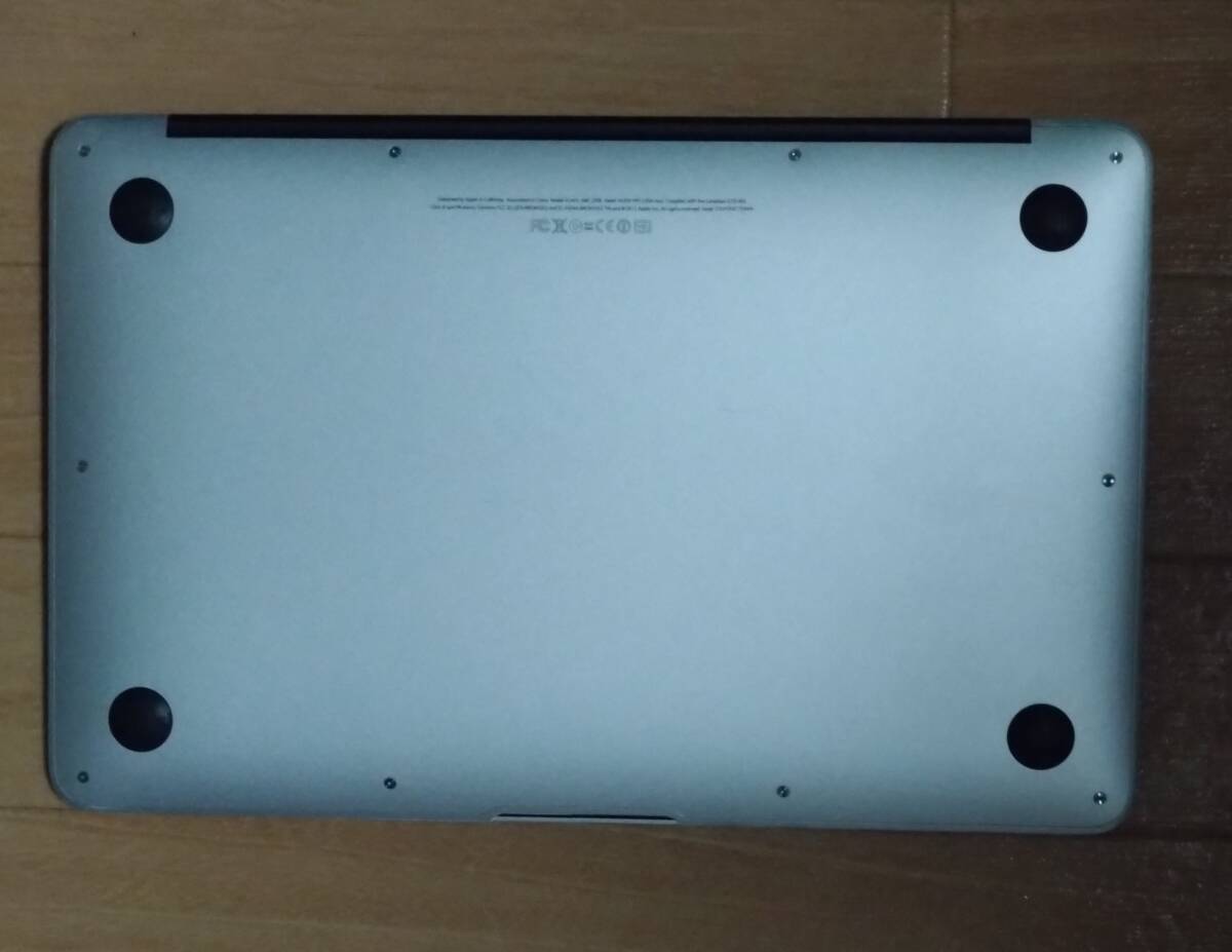 Apple Macbook Air　BEMD224J/A　◆2.0GHz Core i7/8GB/HDD 500GB_画像3