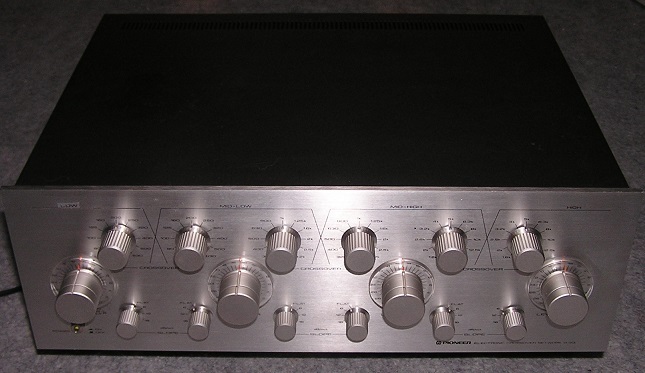 PIONEER D23チャンネルディバイダ(クロスオーバーネットワーク)動作品(部分メンテ ,印字一部補正)です