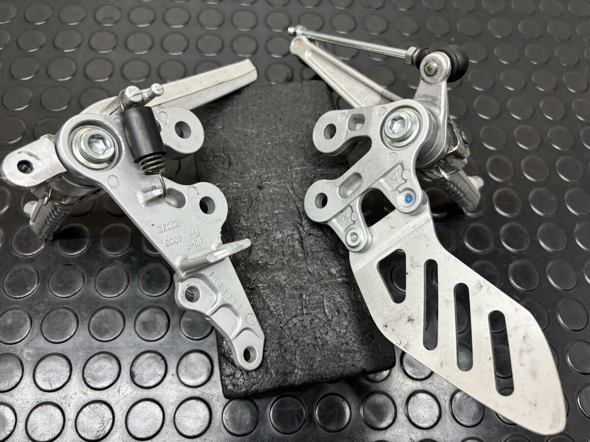 GSX-R1000 ( K5 / K6 ) SUZUKI 純正 フロントステップ メインステップ 41G 200321_画像8