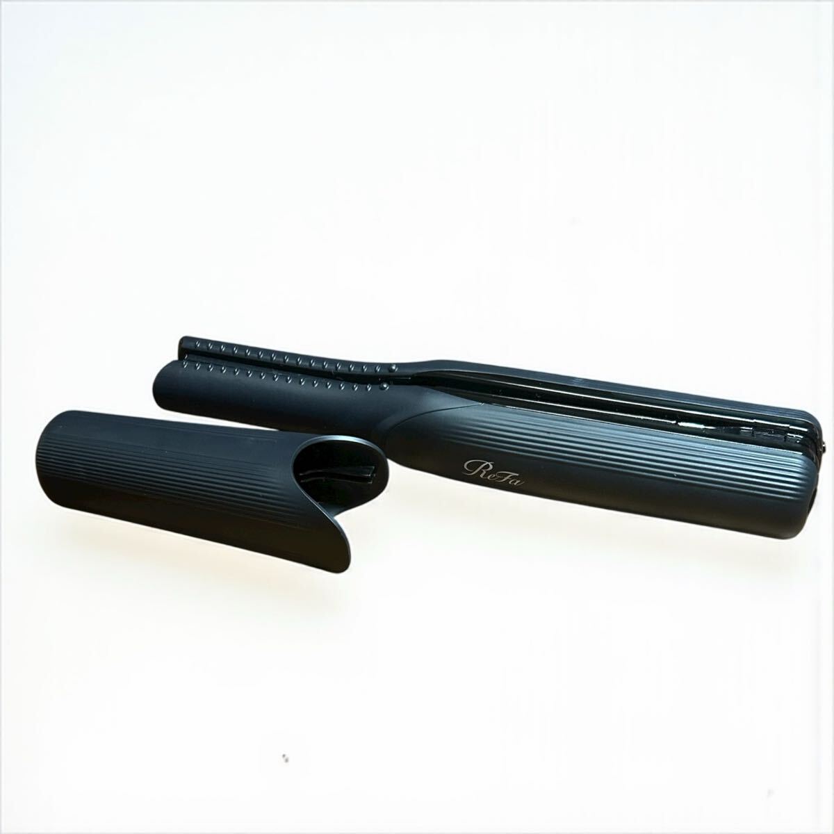☆中古美品☆ ReFa リファ フィンガーアイロン RE-AS-03A ブラック ストレートヘアアイロン コードレス 本體のみ タイプC 稼動(dòng)品 1円～