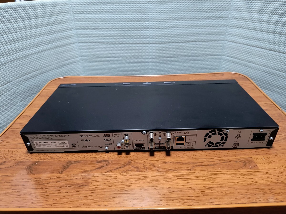 シャープBDレコーダー　BD-NW520 2018年制　500GB 2番組同時録畫　動作品