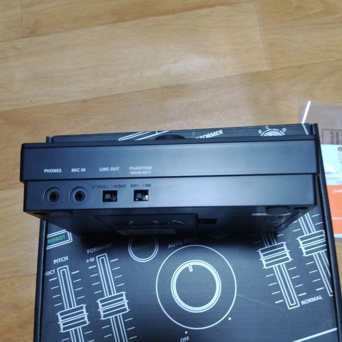 ROLAND VT-4 Voice Transformer ボイストランスフォーマー　使用時間３０分ほど　ほぼ新品？