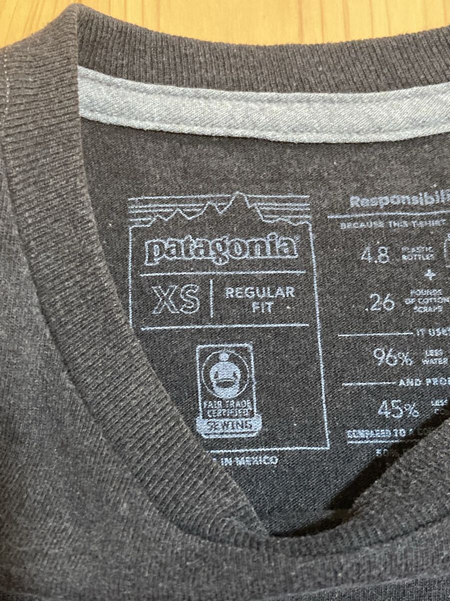 パタゴニアpatagoniaサイズXSロゴ ブラック ポケットTシャツ Logo P-6_画像2