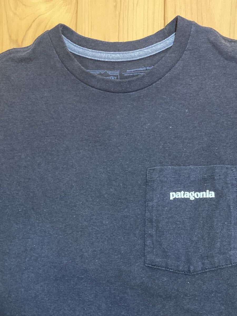 パタゴニアpatagoniaサイズXSロゴ ブラック ポケットTシャツ Logo P-6_画像4