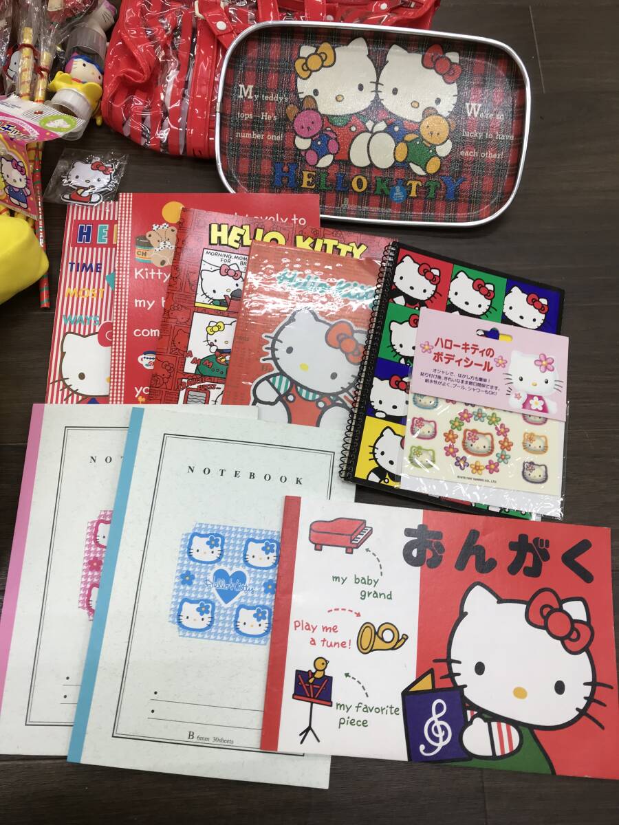 0929-13◆ハローキティ キティちゃん 他 ぬいぐるみ 空缶 ノート シール ハガキ ボトルキャップ など まとめて 簡易梱包 汚れあり