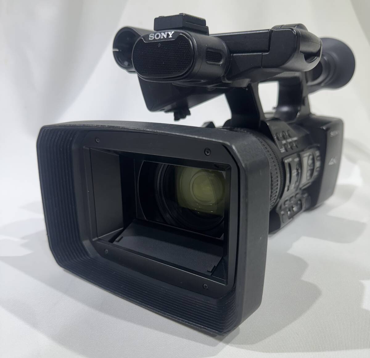 1円～　ハンディカムコーダー ソニー　SONY　XDCAMメモリーカムコーダー　PXW-Z100 4K撮影 XQDカード 2枚付