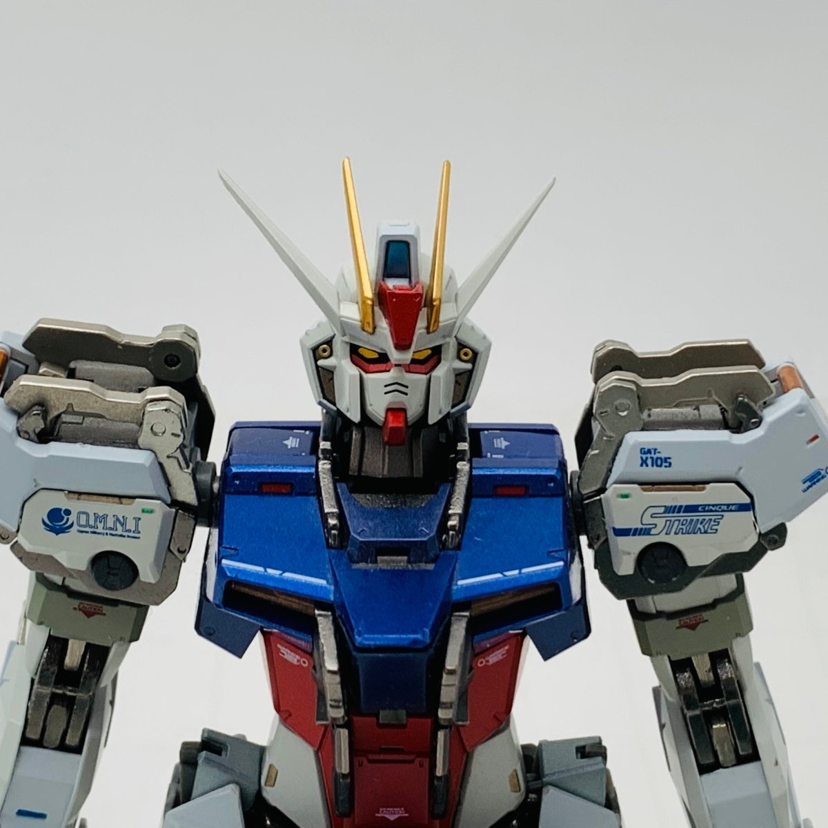 中古品 バンダイ METAL BUILD 機(jī)動(dòng)戦士ガンダムSEED ストライクガンダム