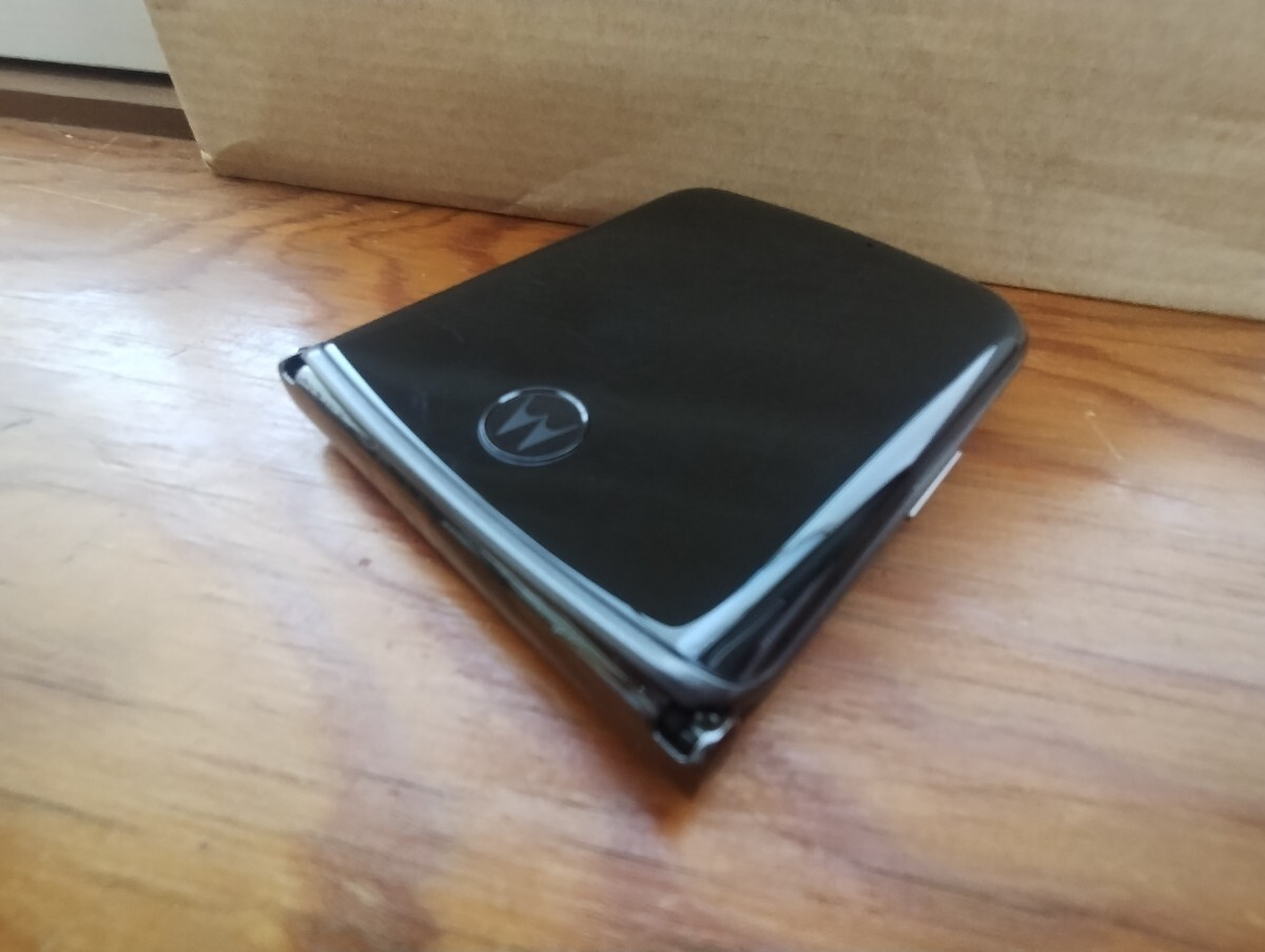 motorola razr 5g SIMロック解除済 利用制限◯