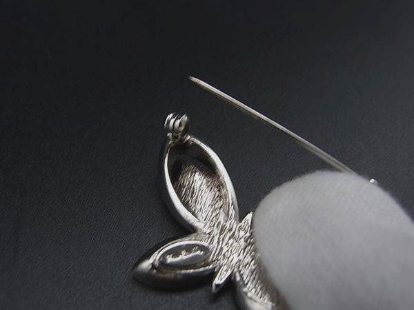 ■美品■ Paul Smith ポールスミス ラインストーン バタフライ 蝶 ピンブローチ アクセサリー シルバー系×パープル系 DH7037