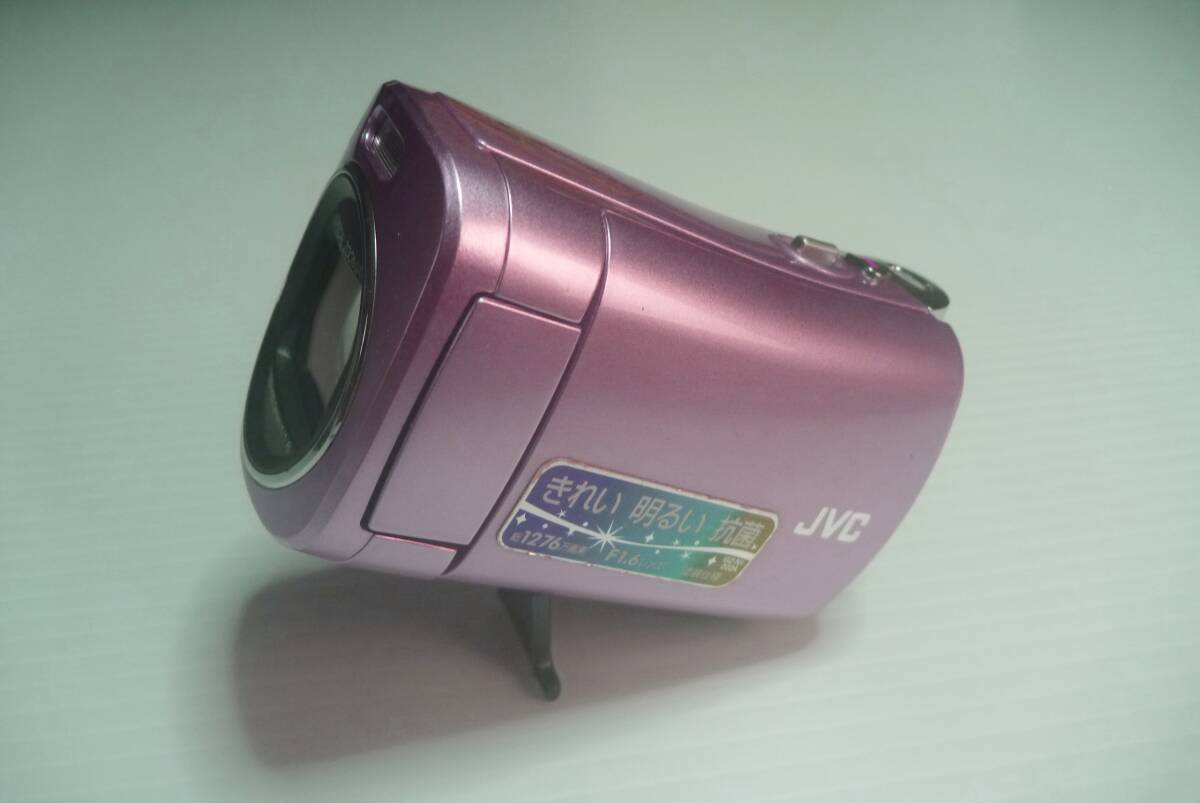 JVC ビデオカメラ GZ-N1